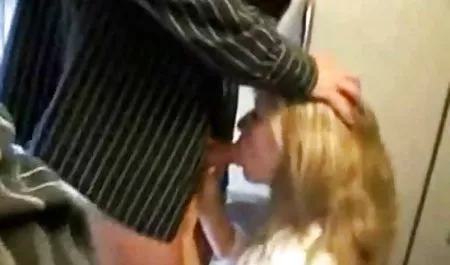 Dahlia Sky berambut download bokep 3gp full pirang seksi dan penuh gairah ditato oleh seorang pria