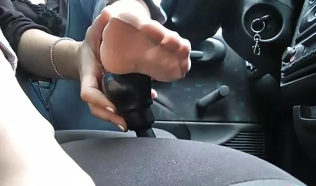 Pria tampan prihatin mengatur kelompok tante selingkuh 3gp seks di kelas dengan brunette muda