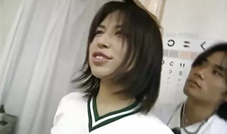 Sexy babe berusia 18 tahun bercinta dengan tukang pijat di sesi video bokep 3jp