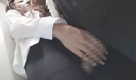 Pelacur gudang bokep 3gp tua bersenang-senang dengan lilin panas dan menyengat