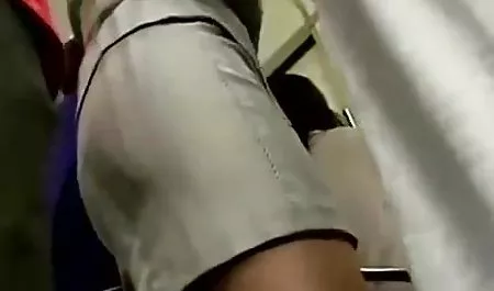 Si rambut coklat muda bokep arab 3gp membujuk temannya untuk bercinta dengan kakaknya
