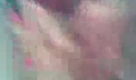 Berambut cokelat lesbian mengencingi gelas, membelai kencing dan minum air seni melalui tubulus bokep massage 3gp