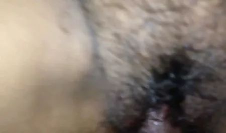 Cute Monica memainkan video 3gp mesum mainan di kamera.