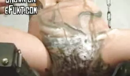 Brunette muda 3gp bokep selingkuh Kristina Bell membelai dildo vagina dan meniduri seorang pria