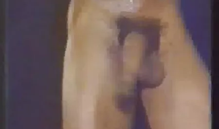 Negro terus menidurinya dengan download video bokep sedarah 3gp paksa meskipun teriakan menusuk