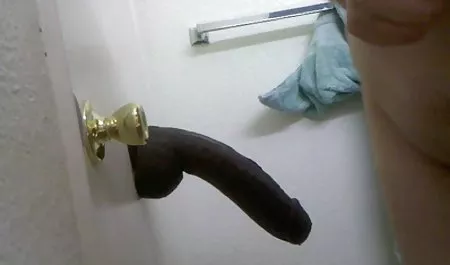 Stripper panas mengendarai kontol di sebuah bokp 3gp bilik VIP