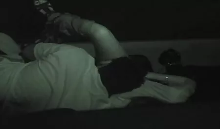 Wanita kulit hitam muda meminta ayah tirinya yang putih bokep ibu 3gp menidurinya