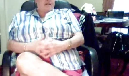 Big tit babe suka cum dan bokep 3gpp mengisap ayam keras