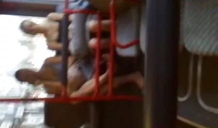 Cowok bercinta video bokep 3gp xxx cewek di pantat
