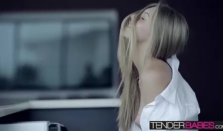 Hal yang paling sulit untuk gadis ini adalah melakukan hubungan seks anal di casting, meskipun dia tersenyum, jelas terlihat bahwa dia tidak menyukainya, dia tidak suka bercinta bokep kartun 3gp di pantat dan memeluknya dengan payudara.
