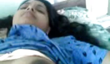 Cowok imut meniduri brunette 3gp video bokep dengan payudara besar dan menjilat vaginanya