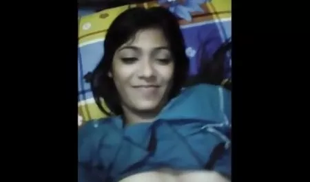 Dua teman memanggil teman untuk bokev 3gp mereka dan membuat pelacur seperti itu.